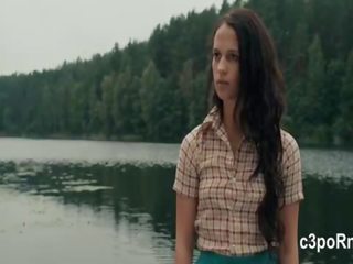 Alicia vikander kuuma kohtaus