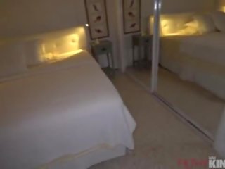 Attractive latin mdtq merr i kapuri sexting nga step-son